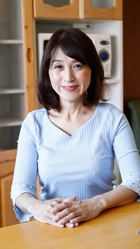 遅咲き熟女 良き妻・良き母を務めてきた遊びを知らないお堅い女が…過呼吸になるほどの濃密なSEX 20人4時間12 サンプル 11