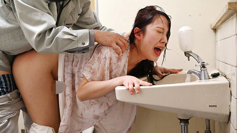 受け入れがたい無念さとは裏腹に女芯を火照らせ、肉棒を欲してしまう人妻たち 濃厚ドラマ六話収録4時間 サンプル 3