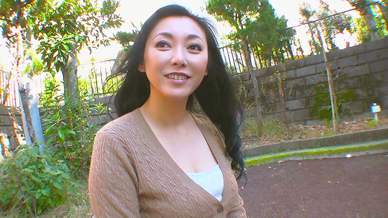 いやらしい五十路はお嫌いですか？【念願のAV出演】情熱的な性欲溢れるセックス 感度極まる熟女5人15 サンプル 15