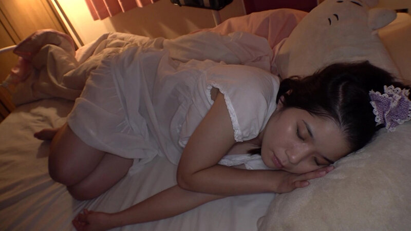 パンパンに張りのある思春期おっぱい14人4時間 サンプル 11
