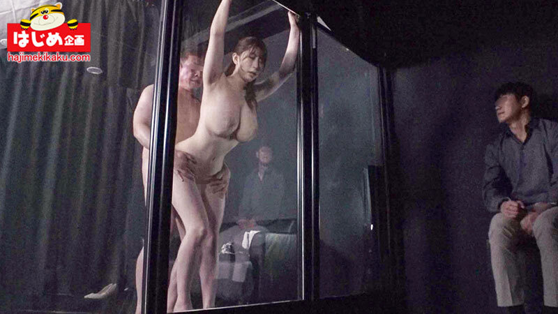 乳ワイパー マジックミラー越しに旦那に見られながら46発デカチンFUCK サンプル 7