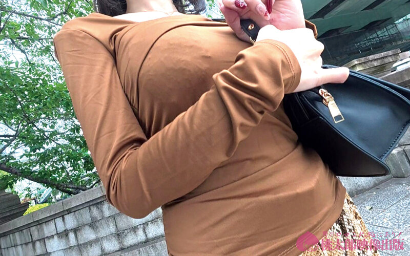 素人美女ナンパ HUNTING×HUNTING Neo 日本橋で見つけた品格の奥に宿る艶やかアラサー美女たち サンプル 1