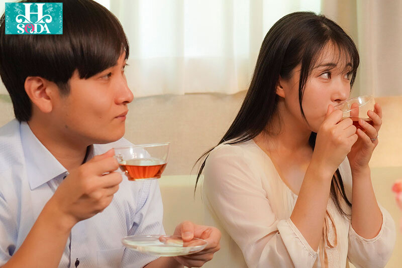 マジックミラーNTRエステ 隣で美乳スレンダーな彼女が寝取られているのに、僕は巨乳お姉さんの凄テクに抗えず、生中セックスしてしまった。 百永さりな 皆月ひかる サンプル 5