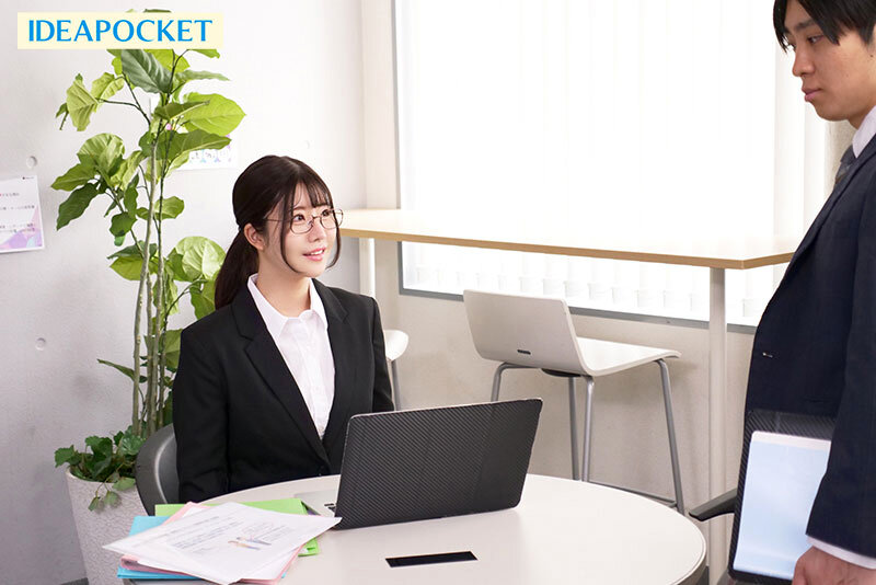 上京したてで友達のいない後輩社員と酔った勢いでお泊りすることに… 脱がせたら予想外のスリム巨乳で興奮しっぱなしの僕は一晩中ハメまくった 坂井美桜 サンプル 2
