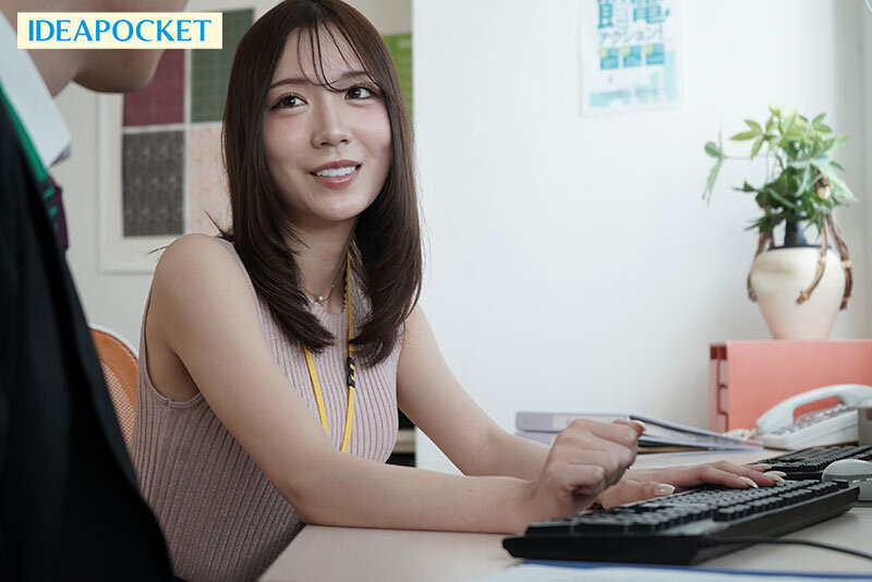 出張先で先輩バリキャリ女子OLと相部屋に…ほんわか癒し系で艶のある色気にフル勃起した童貞の僕を受け入れてくれた優しさに甘えて朝まで暴走むしゃぶりつき性交 篠崎沙帆 サンプル 1