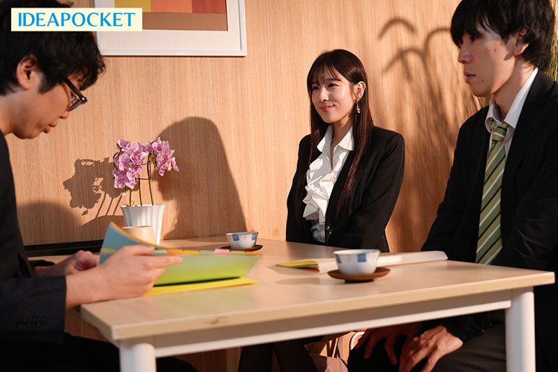出張先が記録的豪雨で高嶺の花の女社長と相部屋に…大人の色気と官能的美ボディにフル勃起した童貞の僕を受け入れてくれた優しさに甘えて朝まで暴走むしゃぶりつき性交 三澄寧々 サンプル 2