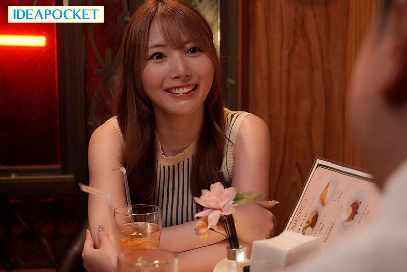 マッチングアプリで会った女性は息子が通う保育園の美人先生…毎朝父親として顔を合わすのに夜は男として中出し不倫する背徳関係 西宮ゆめ サンプル 3
