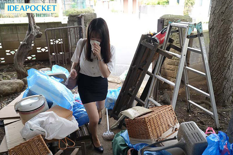 家庭訪問先のゴミ部屋親父に媚薬キメセクかまされイカされ続けた潔癖クソ真面目女教師 辻みいな サンプル 1