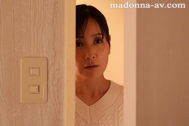家庭内SM調教に堕ちた私―。～娘の家庭教師に痛みと快楽で肉体を躾けられて～ 古東まりこ サンプル 1