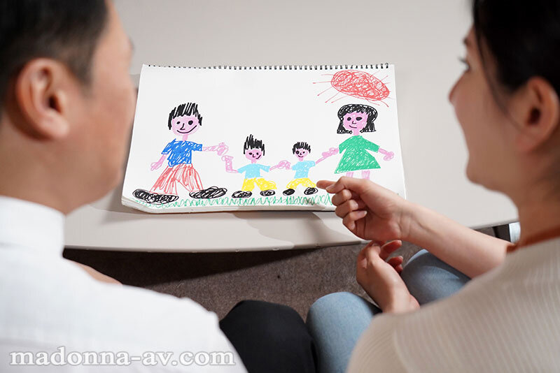 子供2人が巣立った我が家、18年ぶりに夫婦二人きり、狂おしいほど貪り合うセックス。 木村玲衣 サンプル 2