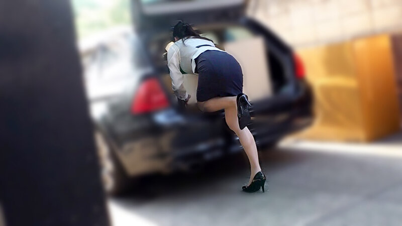 オフィス痴●で感じちゃう…職場の男達に1日中触られ放題のいつでもOKスレンダー巨乳娘【痴感オフィスレディ・日菜さん24歳の場合】 似鳥日菜 サンプル 10