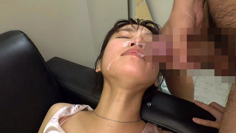 170cmの長身OLを社内痴●したら…実はむっつりスケベの言いなり娘だったのでそのまま輪●残業お願いしました！【長身精飲娘・美波さん23歳】 前田美波 サンプル 19