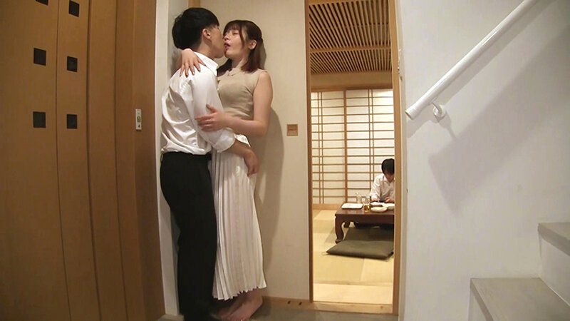 スキマ時間をチ●ポで埋めるドスケベ妻達 サンプル 16