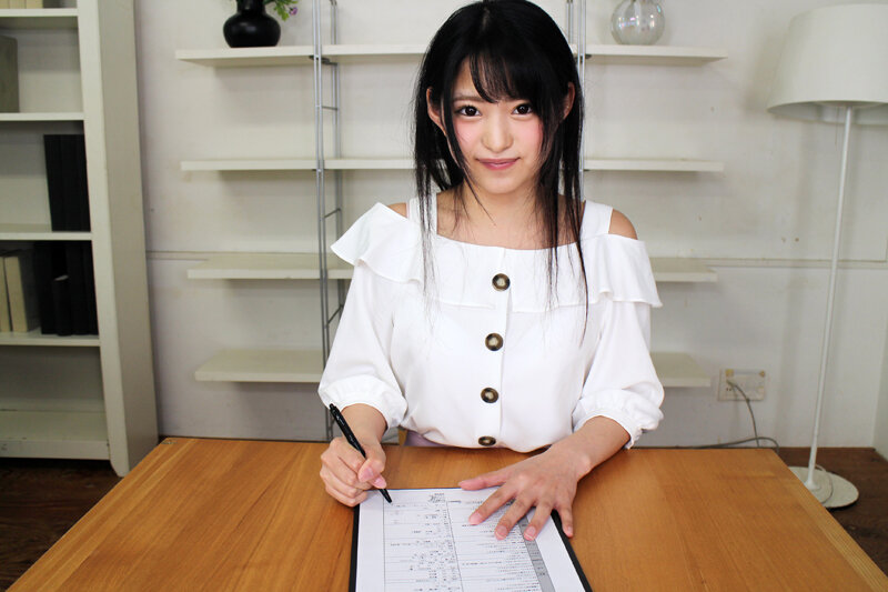 【VR】ワンコインベスト！「面接で中出しくらいみんなやってるよ？」AV会社の面接にきた美少女を騙して中出し体験VR！ サンプル 14