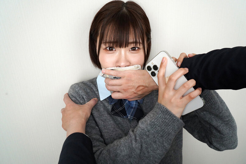 【VR】教え子拉致ってキメセク！！ 本当なら絶対ヤレない俺を見下す生意気クソガキJKを媚薬漬けにして爆イキ性奴●化 日頃の鬱憤と精子ブチマケFUCK！！ 千葉優花【8K】 サンプル 3
