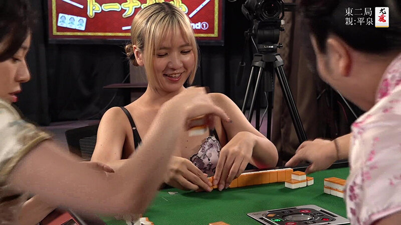 セクシー雀王決定戦！リアル脱衣麻雀トーナメント Round1 サンプル 5