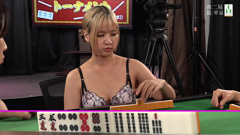 セクシー雀王決定戦！リアル脱衣麻雀トーナメント Round1 サンプル 17