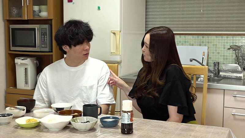 【連続スケベ小説】コンビニで働く巨乳母娘3～バイトの若者と中●しSEXするボイン美熟母・らなさん 愛澤らな サンプル 6