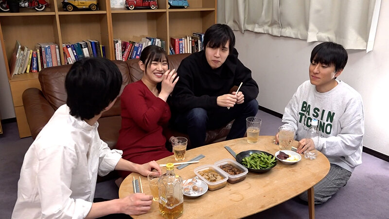 酔うとキス魔になると噂の近所の巨乳若妻をホームパーティーに招待したらNTRセックス出来るのか？ 小梅えな サンプル 7
