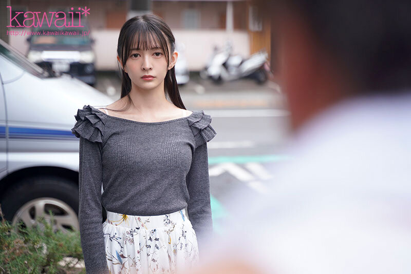 不愛想な隣人女子大生が、廊下で無愛想にパンツを見せつけてきますが…ムラムラしてんの？ 幸村泉希 サンプル 2