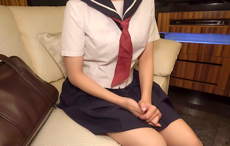 円女交際中出しoK18歳 先輩にフラれてヤリ○ン期間中のGカップ水泳部女子 糸井瑠花 サンプル 1