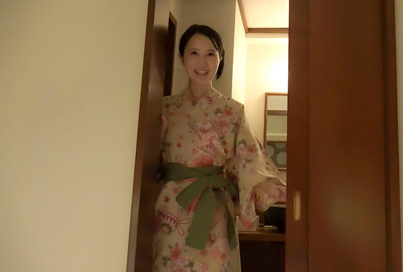 ノーブラ中出し温泉旅行 宮野桜 サンプル 6