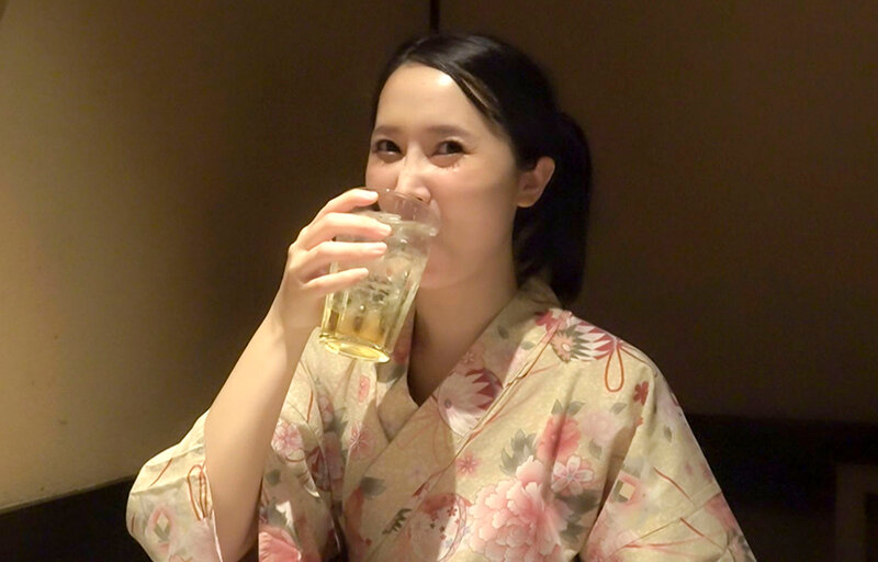 ノーブラ中出し温泉旅行 宮野桜 サンプル 7