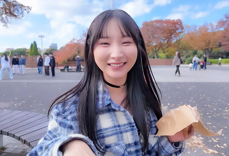女ハメ撮り師ミカとレズな女優たち 由良かなちゃんとガチで愛し合うイチャレズ撮影 サンプル 1
