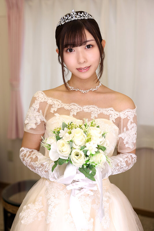明日には人妻になる結婚前夜の元ヤリマンを緊急突撃！！チ〇ポの扱いが上手なエロテク花嫁が、男遊びを繰り返していた頃を思い出し何度もビクビク絶頂…祝福ムードの裏側、ウェディングドレスで行われた生ハメ浮気SEXを完全収録 サンプル 1