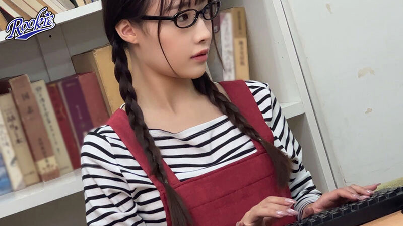 図書館で働く地味っこ眼鏡女子を館内痴●してレ●プ！イキ狂わせて完堕ち肉便器化 斉藤帆夏 サンプル 2