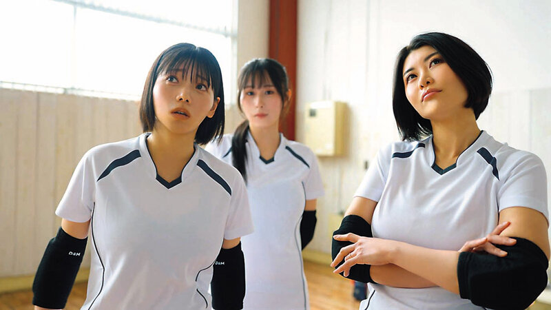 完成。ボクたちの肉奴●ママさんバレー。～無遠慮に中出し続ける汗だく汁だく孕ませ合宿～ サンプル 3