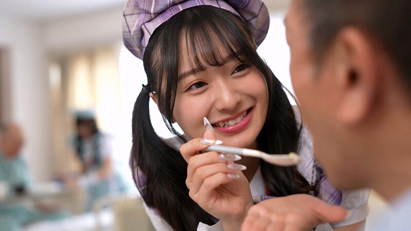 ボランティアで慰労訪問に来たおじいちゃん子の地下アイドルが、性欲だけは現役の絶倫じじぃに共用オナホにされた輪●ファンサ。 花守夏歩 サンプル 2