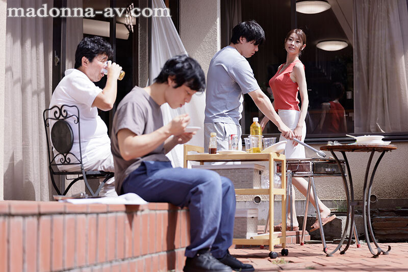 可愛くて、男らしくて、沼り始める私―。 童貞の甥に身も心も溺れる密会情事の日々―。 葵百合香 サンプル 3