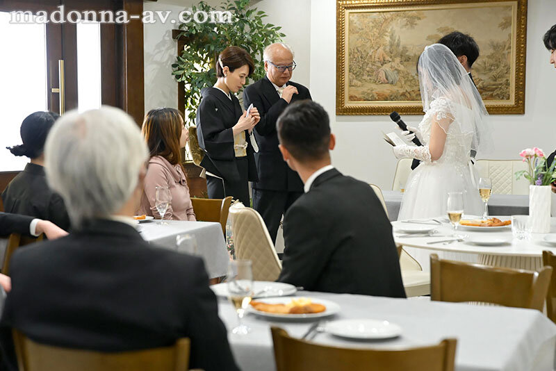 娘の幸せを見届けながら…。披露宴で娘婿に犯●れた母 星冬香 サンプル 1