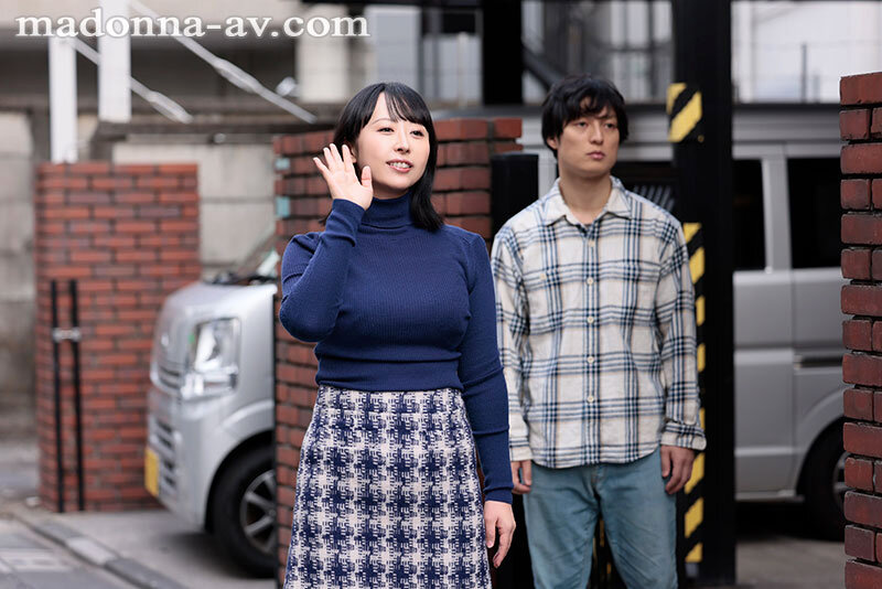 家族皆が巣立った実家で、 母と過ごす近親相姦の日々―。 中島美南 サンプル 2