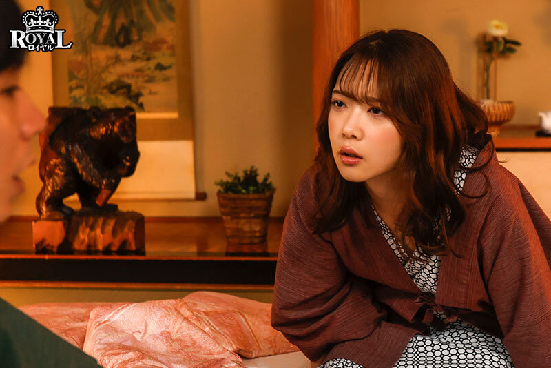 朝起きたら部屋に浴衣がはだけた後輩女子社員！いつも生意気で悪態ばかりついてくるのに、甘えてきたので… 二葉エマ サンプル 1