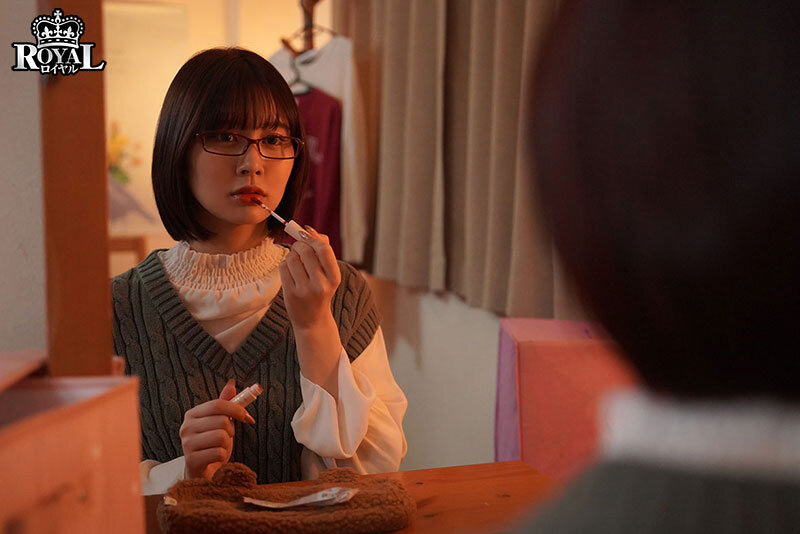 僕の姉は地味で控えめですが、眼鏡を外すと、絶世の美女で我慢できず迫ったら素股からの生挿入で初中出しをさせてくれました。 鳳みゆ サンプル 2