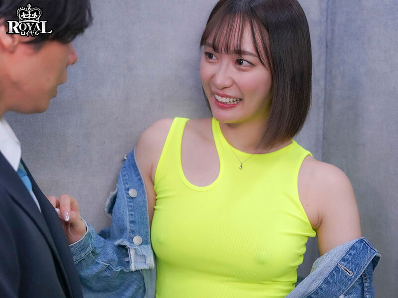 隣人ガチャUR確定演出。隣に引っ越してきたのはノーブラ乳首ポッチの美乳お姉さん。 美谷朱音 サンプル 1
