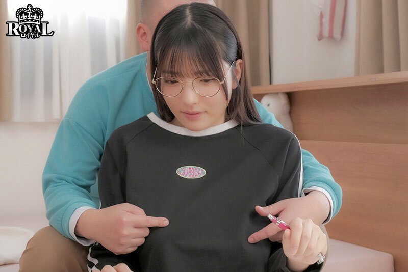 清楚で超内気な義妹を連日チクハラしてたら超敏感早漏体質になってイキまくり！下品な顔してイキまくる変態女子に豹変。 彩月七緒 サンプル 2