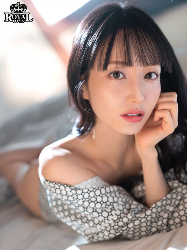 朝起きたら部屋に浴衣がはだけた後輩女子社員！いつも生意気で悪態ばかりついてくるのに、甘えてきたので… 石田佳蓮 サンプル 1