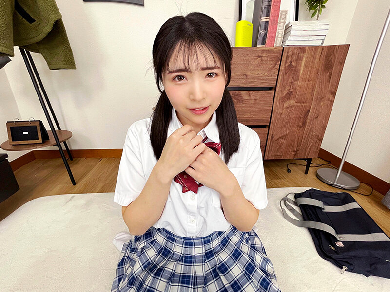 【VR】学生時代にフェラしてくれた同級生はもう人妻になっていて、旦那チ〇ポで磨き上げたフェラテクに何度も射精した 皆月ひかる サンプル 16