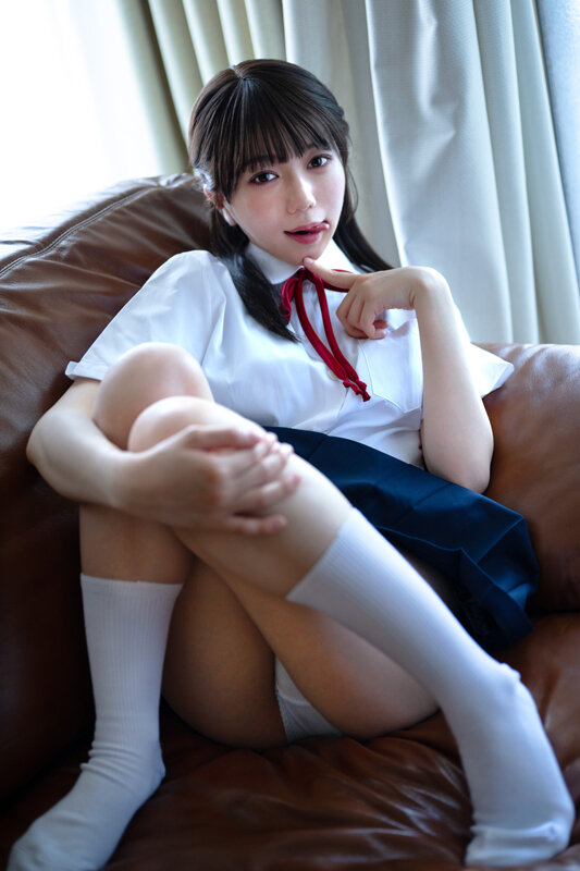 【VR】教え子がフェラチオにのめり込んでしまいまして…。オチンチンに興味津々なゆなちゃんから、勉強そっちのけでノンストップ追撃バキューム搾精されるボク。 日向由奈 サンプル 17