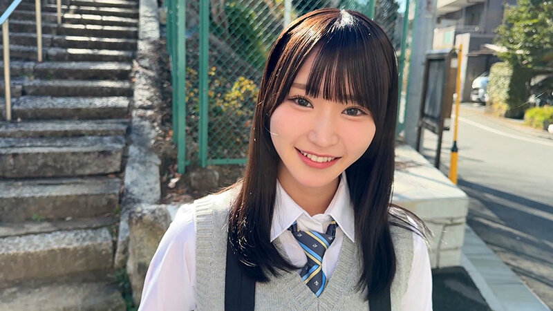 厳選美少女 素人ムクムクBEST 最高にエロい女子とSEXしまくり制服・中出し・極上フェラチオ ヌケる連続射精 超尺320分 （SMCD-033） サンプル 2
