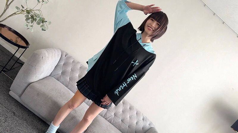 厳選美少女 素人ムクムクBEST 最高にエロい女子とSEXしまくり制服・中出し・極上フェラチオ ヌケる連続射精 超尺320分（SMCD-035） サンプル 2