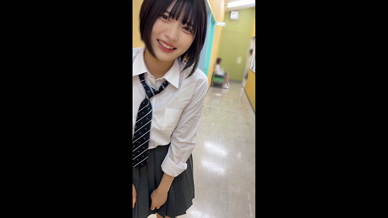 校内でこれはヤバすぎ。某サイトで鬼バズりしたエロすぎる思春期カップルの学内淫交 流出映像。 サンプル 7