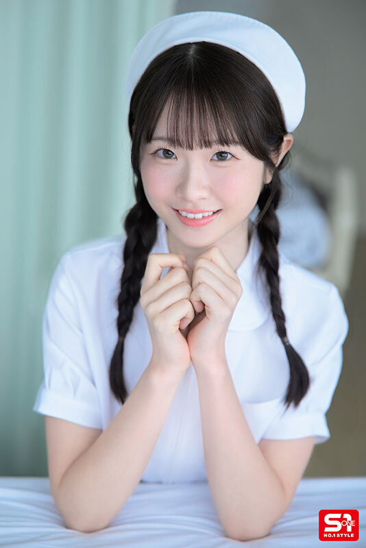 セクハラ！性欲処理！顔射！全部許してくれるシャイで優しい新人ナースさんはいつも顔面ザーメンまみれ 白上咲花 サンプル 1
