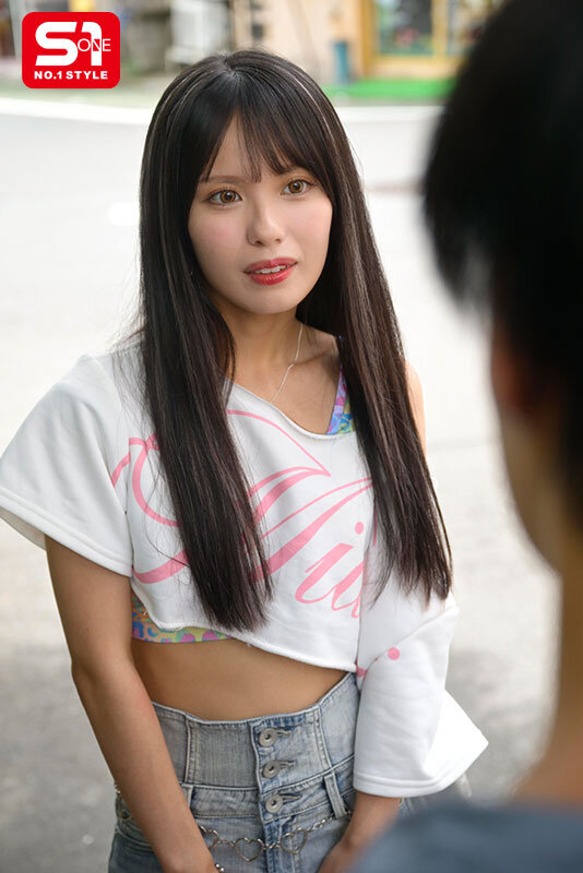 学生時代キスも出来ないほどウブだった元カノと再会したら…セックスアピールむんむんドエロギャルに大変貌！しかも今でも僕が好きでド発情しててヤバい！ 渚あいり サンプル 1