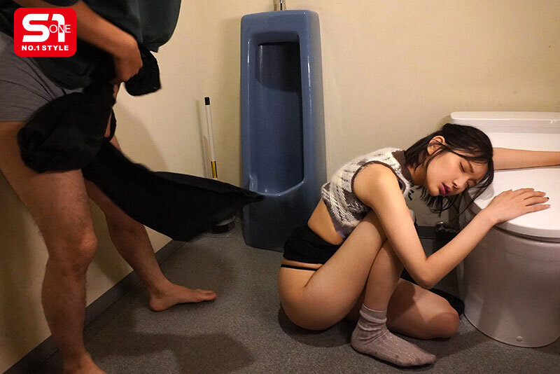 【サークル飲み会の奇跡】 サバサバで性格合わない女友達が酔って無防備になって思わず手を出した僕！するとまさかの…チ○コマ○コは相性抜群！朝までぶっ通しの以心伝心セックス。 倉木華 サンプル 9
