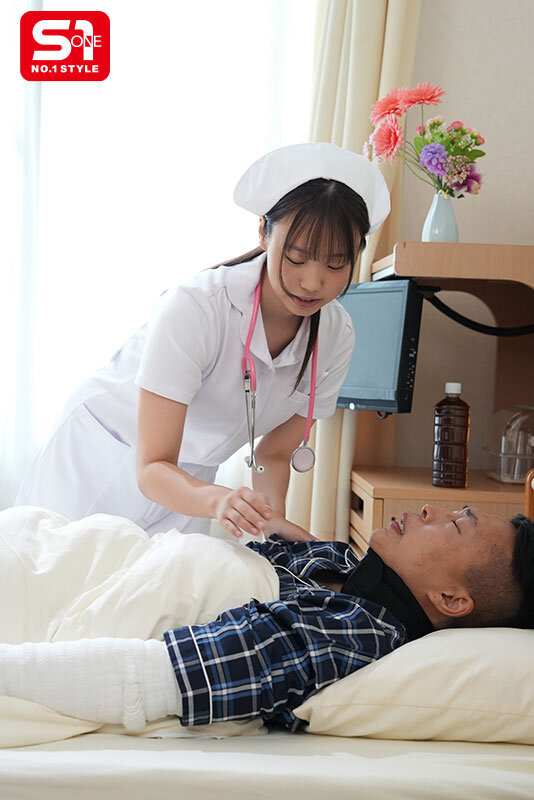 柔らかくて弾力ある美しすぎるオッパイで甘えさせてヌイてくれる 異常に患者思いなパイズリナース 小日向みゆう サンプル 1