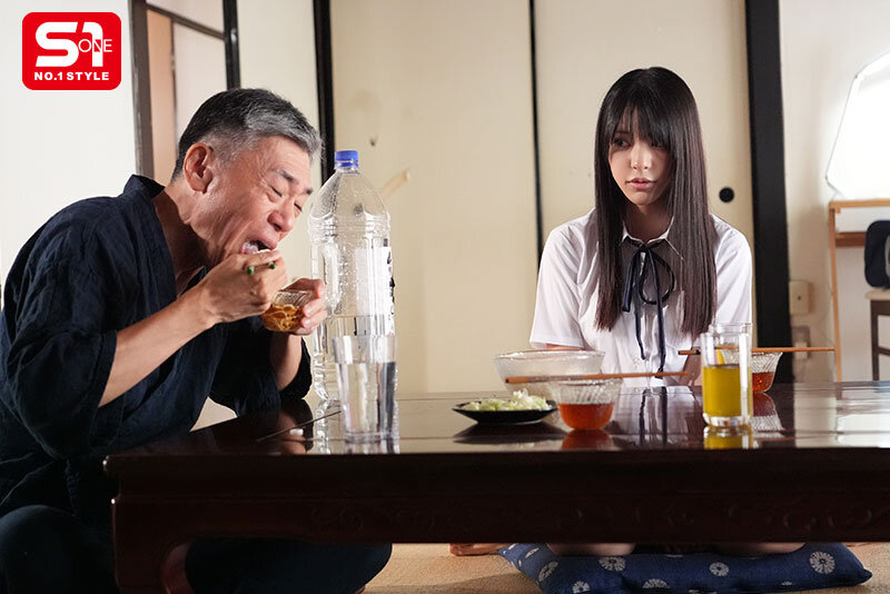 反抗期の私が今ではお義父さんのお薬（※強力媚薬）とオチンチンなしでは生きていけない。まだ女子●生の連子をキメセク中毒にした歪んだ義父の性欲 浅野こころ サンプル 1